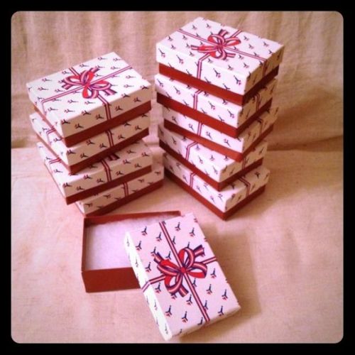 Lot of 10 (Ten) jewelry cardbord gift boxes with pretty bow design. NWOT