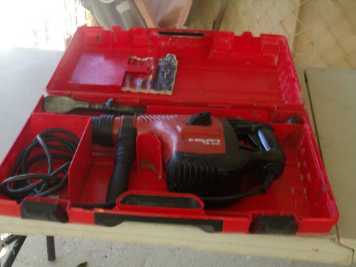 HILTI TE50 ROTARY HAMMER DRILL WITH BITS,BITS ADAPTER,CHISELS AND CASE