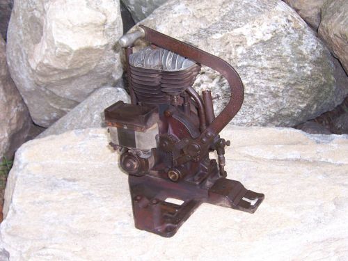 Vintage Cushman Motor Works, Rare Model 4M1 Engine w/ Wico EKR Magneto Old