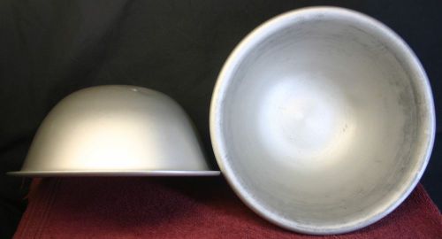 2 VINTAGE COMMERCIAL WEAR- EVER ALUMINUM KITCHEN MIXING BOWLS # 452 1/2