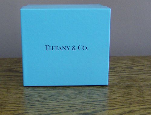Tiffany &amp; Co. Empty Blue Gift Box