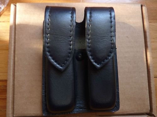 Genuine safariland black leather double magazine pouch/holder / mint condition! for sale
