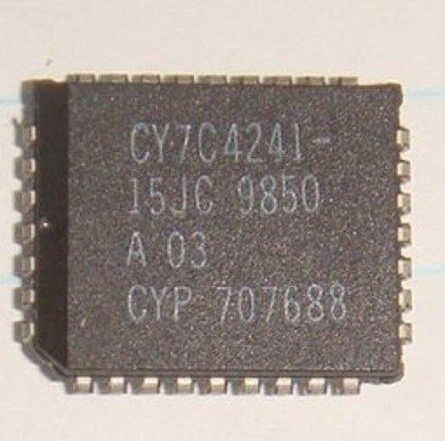 Cypress Semiconductor CY7C4241-15JC IC SYNC FIFO MEM 4KX9 32-PLCC Q&#039;TY:1PC/LOT