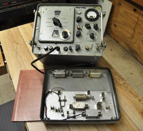 Vintage Military RF Signal Generator, AN/URM25D