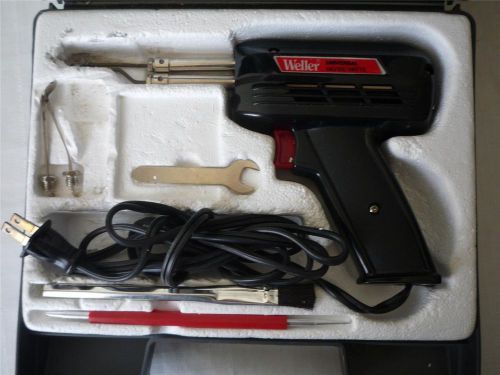 Weller 8200 Universal Soldering Gun in plastic case