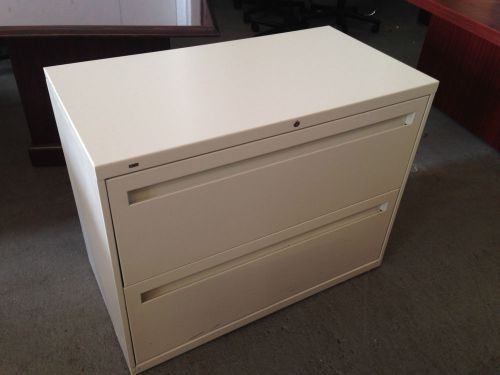 2 DRAWER LATERAL SIZE FILE CABINET by HON OFFICE FURN MODEL 782L w/LOCK&amp;KEY