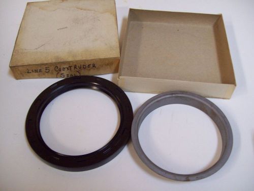 OSBORN 475W625 OIL SEAL AND SLEEVE - NEW - FREE SHIPPING
