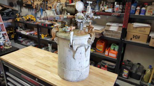 Binks 5 gallon pressure tank paint pot 83-5404 for sale