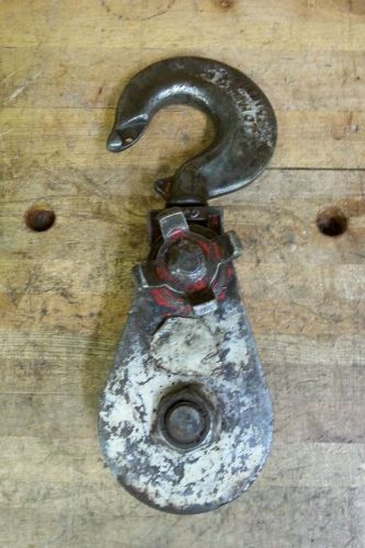 Johnson 4 ton snatch block w/swivel hook for 3/8&#034;-1/2&#034; cable **slightly bent** for sale