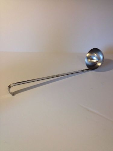 Commercial Stainless Steel Ladle by Vollrath #5844 Hooked Handle 4-Ounce Ladle