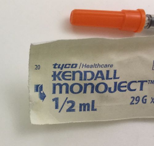 Box of 80 Kendall Monoject 1/2mL Syringe