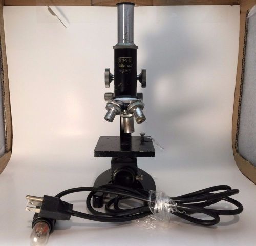 VINTAGE E.M.E MICROSCOPE WITH WORKING LIGHT. MODEL 900 lot-2