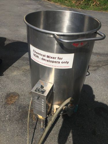 Oscar fisher stainless steel chemical portable mixer tank on wheels 28 gallons for sale
