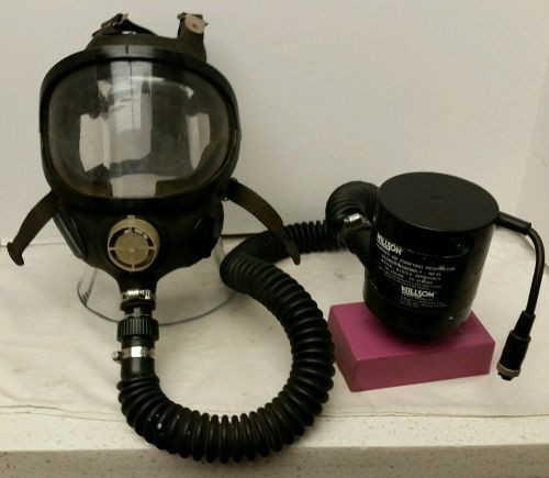 Wilson Safety Products &#034;RP25/PP26&#034; Gas Mask W/ RP41 Respirator Blower Assembly