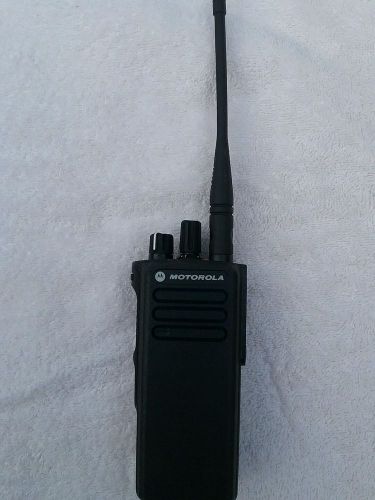 Motorola MotoTRBO XPR 7350 UHF Portable Radio