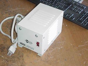 NICE TRIPP LITE IS250 ISOLATOR ISOLATION TRANSFORMER 120V 250W 2.2A 60HZ 1-PHASE