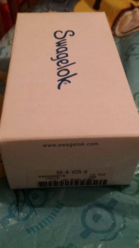 Lot of 11 swagelok ss-8-vcr-9 1/2 vcr x 1/2 vcr elbow 90 degree face seal male for sale
