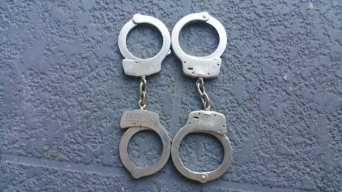 Lot of 2 Smith &amp; Wesson Standard Police Double Lock Handcuffs Model 100 USED