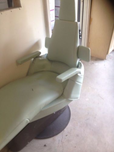 Dental Patient Chair Tatoo Royal Dental  In Good Working Condition