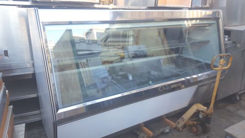 8 ft Fish case self contained