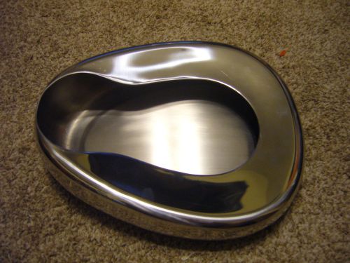 STAINLESS STEEL HEAVY DUTY PBED PAN SMALL DENT ON END VERY GOOD COND POLARWARE