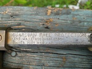&#034;GUARDIAN FALL PROTECTION INC. BEAMER 2000&#034; I-BEAM LIFTING HARNESS CLAMP