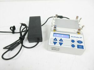 Q INSTRUMENTS BIOSHAKE XP 001592 WITH POWER SUPPLY - WHITE