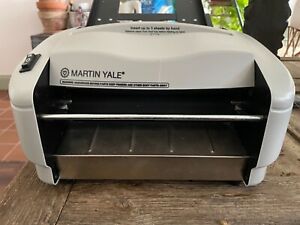Martin Yale P7200 RapidFold Automatic Light-Duty Desktop Paper Folding Machine