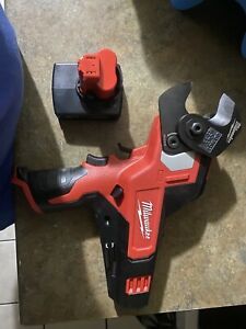 Milwaukee 2472-21XC M12 600 MCM Cable Cutter Kit