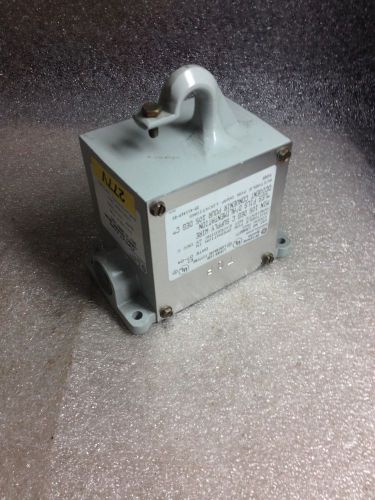 (C) GE LRHB277 RECEPTACLE BOX WITH HOOK