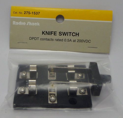 Radio Shack KNIFE Switch 275-1537 DPDT 0.5A at 200VDC Brand-New in Package