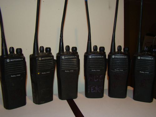 Motorola Radius CP200 UHF 438-470MHz 16 Ch Two-Way Radio