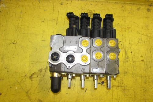 Rexroth Hydraulic Control Block Remote Valve New No Box