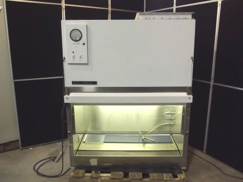 Bellco Glass Inc Lab Hood System 4&#039; Safety Cabinet Blower &amp; Lights Good! AA875