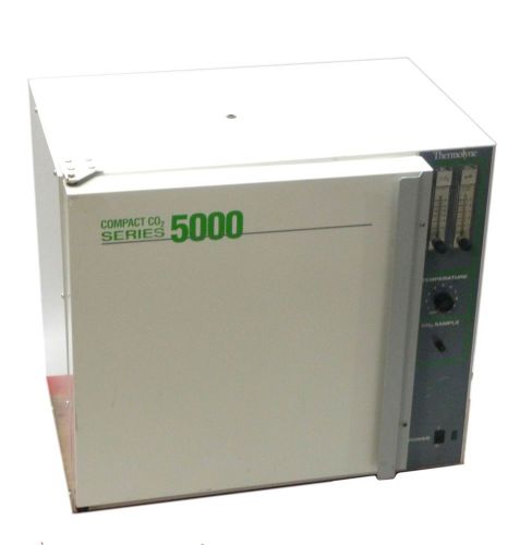 Barnstead thermolyne i53325 compact co2 series 5000 laboratory incubator oven for sale