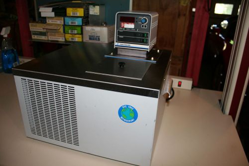 Fisher Scientific 9005 Water Bath, Chiller in fully operational condition