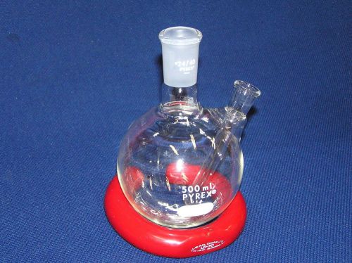Pyrex 500 ml Round Bottom Flask, Thermometer Well, 24/40 Top Joint