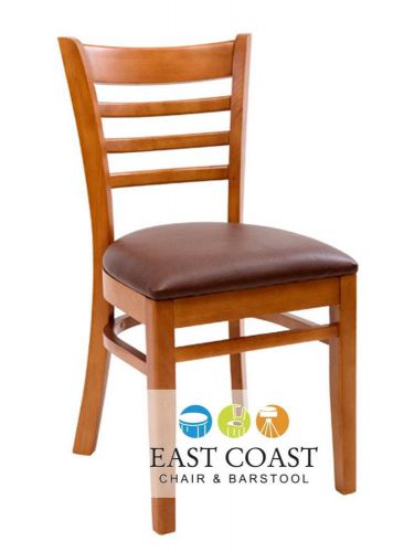 New commercial wooden cherry ladder back restaurant chair with brown vinyl seat for sale