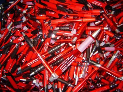 BULK LOT 309 NEW RETRACTABLE BALLPOINT PENS w free shipping in the USA great!!!