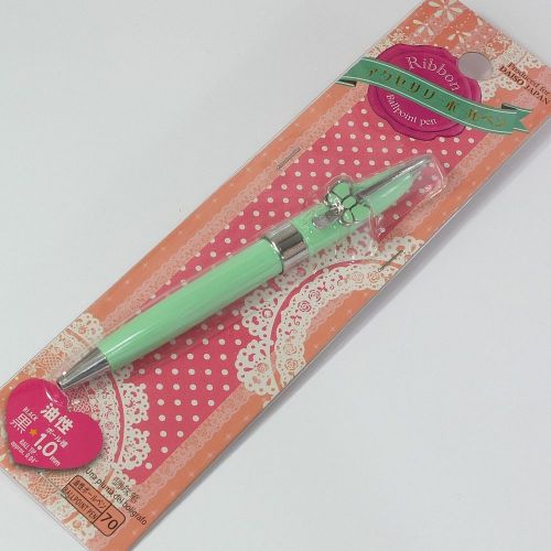 Free Shipping - DAISO JAPAN Green Ribbon Style Black 1.0mm Ball Point Pen #05