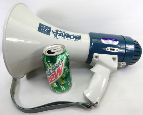 Fanon courier megaphone mega phone loud speaker 20 watt mv16s bullhorn horn used for sale