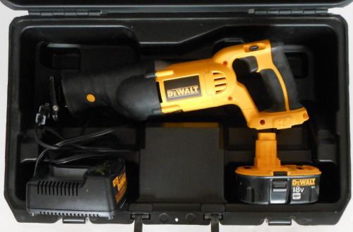 Dewalt DC 385 Variable Speed 18 Volt Reciprocating Saw w/ Battery &amp; Charger EXC