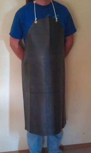 EXTREME APRON- HD SKINNING RUBBER APRON-TRAPPING SUPPLIES-FUR HANDLING