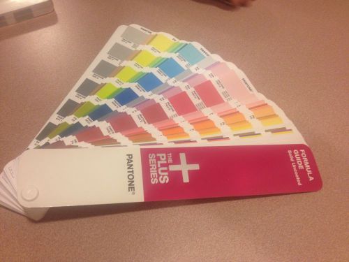 NEW Pantone Solid Uncoated Formula Color Guide