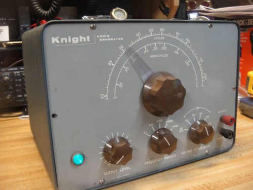 Vintage Knight Audio Signal Generator  Tested Powers Up and Works