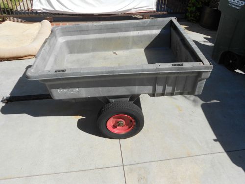 Rubbermaid Lawn Tractor Cart Trailer 10 Cu. Ft. Capacity!!  4&#039; X 3&#039;