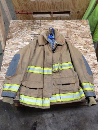 Globe firefighting turnout coat size 46 x 32