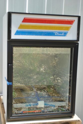NEW TRUE GDM-05-LD COUNTERTOP REFRIGERATED GLASS DOOR MERCHANDISER