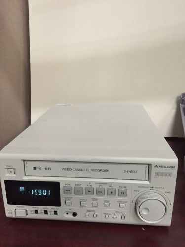 Mitsubishi MD3000 S-VHS Medical VCR