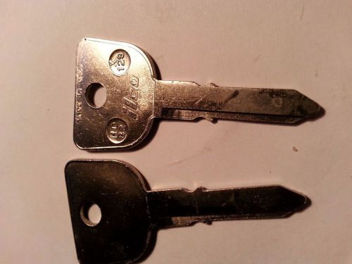1 key blank - ilco x1529 hd82 for honda civic (&#039;82-83) and prelude 1982 for sale
